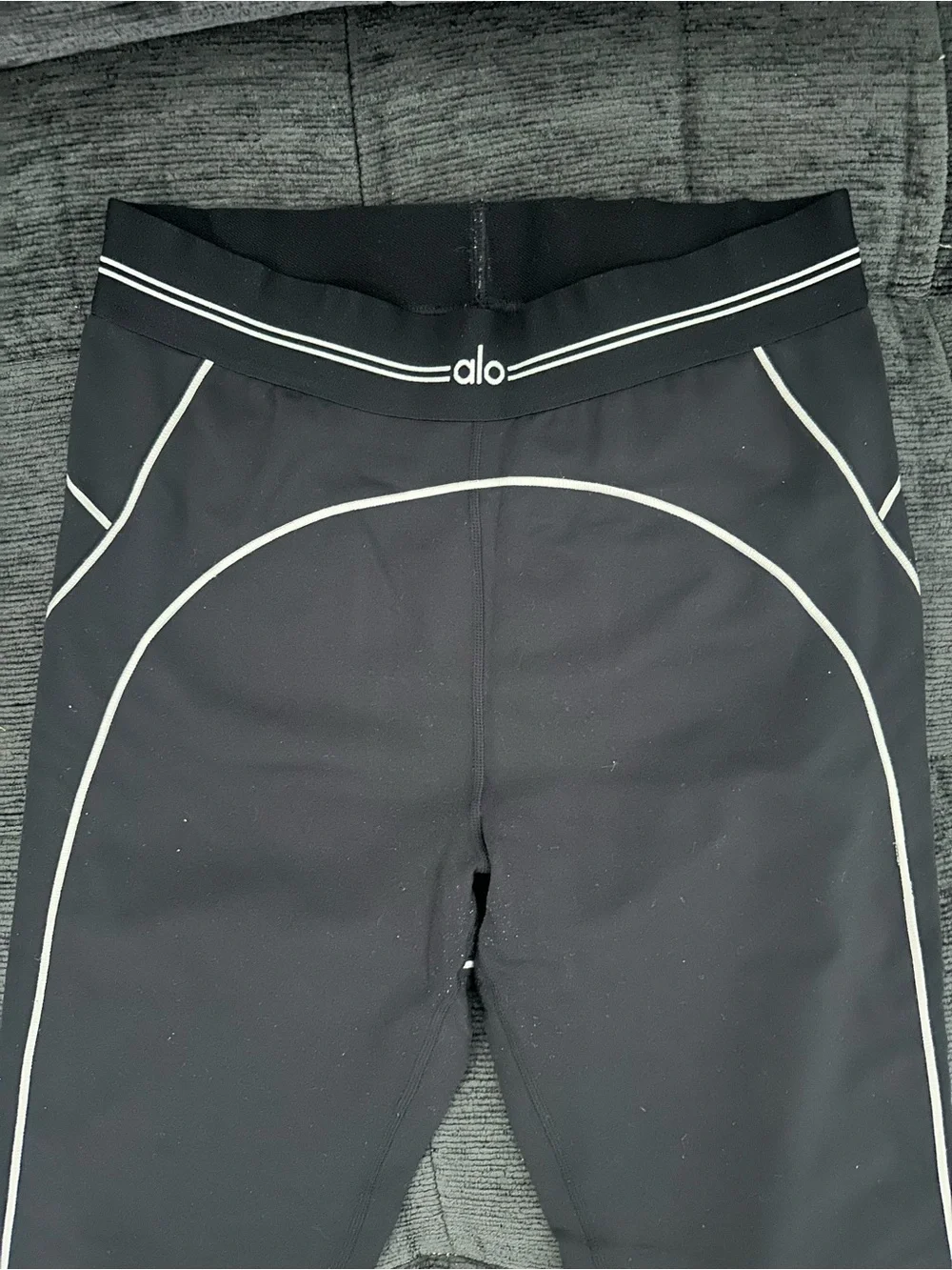 ALO Airbrush High-Waist Heart Throb Legging size Large